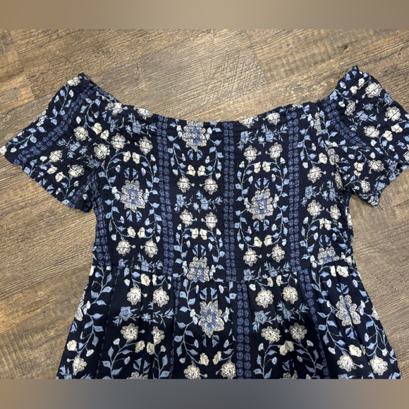 Old Navy off the shoulder dress Size M - Picture 4 of 6